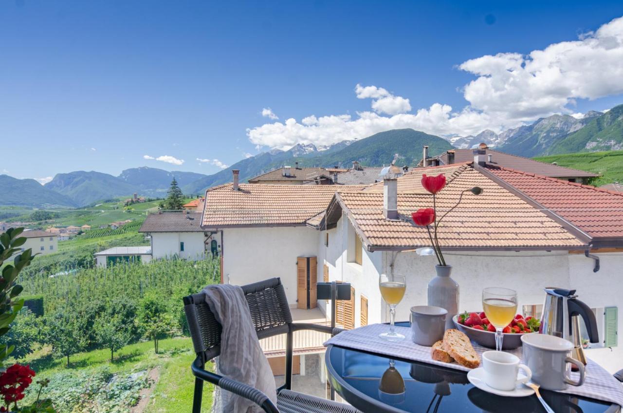 Orizzonti D'Anaunia Aparthotel Tassullo Bagian luar foto